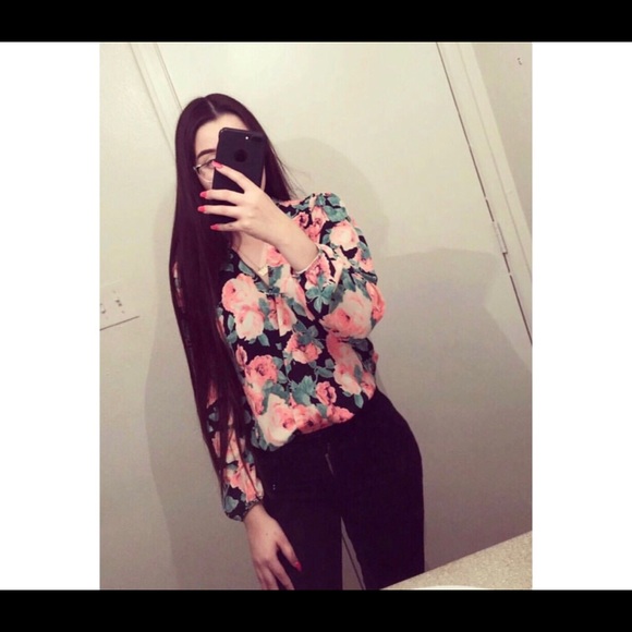 Meet your Posher, Sabrina - Picture 1 of 1